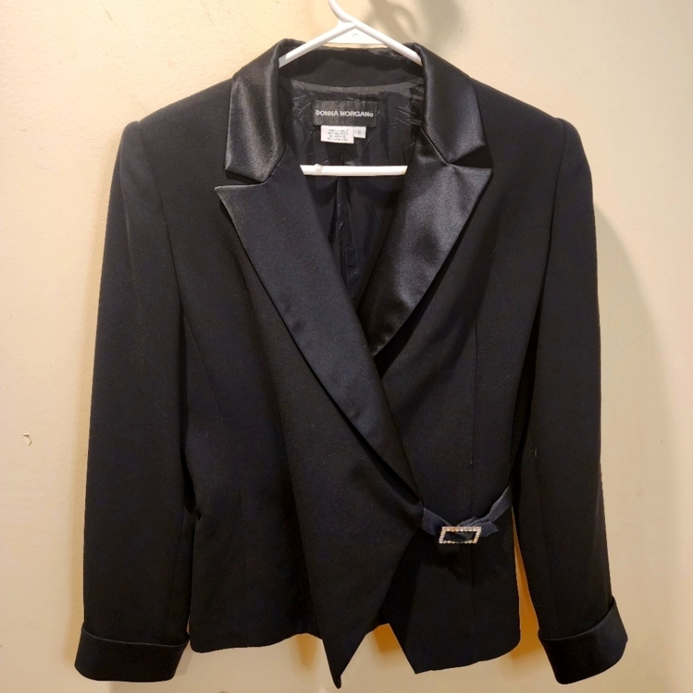 DONNA MORGAN Black Satin Wrap vintage Formal blazer size 6